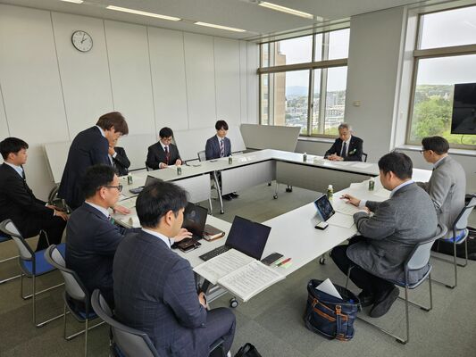 本年度の事業計画などを協議した総会＝22日午後、県庁