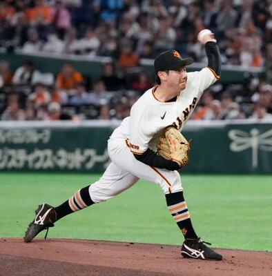 　ヤクルト戦に先発した巨人・竹丸＝東京ドーム