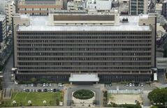 ２億円超脱税、男に実刑