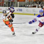 バックス、連覇へ王手　東洋大に６－０で快勝　全日本アイスホッケー