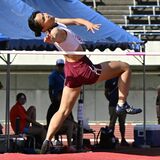 渡辺（作新）無念の２位　陸上女子走り高跳び　レスリング男子団体は足利大付が５位