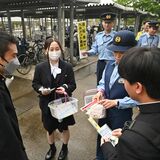 栃木県警、高校生と自転車の安全啓発　高校や駅で青切符制度など周知