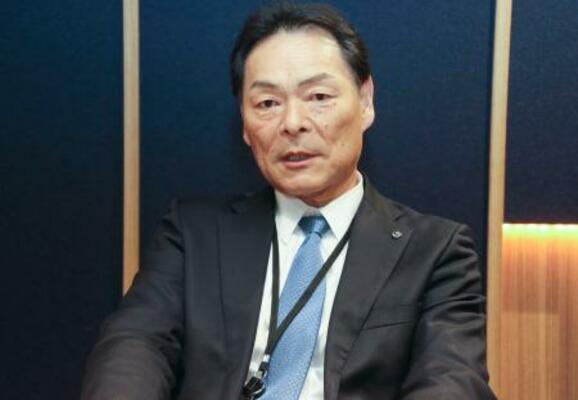 　インタビューに答えるＰＬＴの道浦正治社長