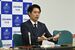 立候補の経緯などを語る渡辺氏＝３日午後、県庁記者クラブ