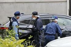 駐車場に血まみれの女性、殺人か