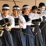 女子団体、鹿沼が12年ぶり王座　男子は作新４年ぶり栄冠　県高校新人弓道