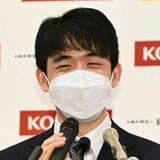 六冠獲得の藤井棋王「非常に光栄」　日光で一夜明け会見【動画】