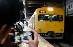 旧国鉄「食パン電車」ラストラン