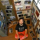 写し出す、コロナ禍の宇都宮　元プロボクサーで理容師の船見さん　28日まで写真展