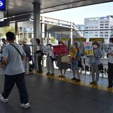 ＬＲＴ反対派、西側延伸撤回訴え　ＪＲ宇都宮駅で40人アピール
