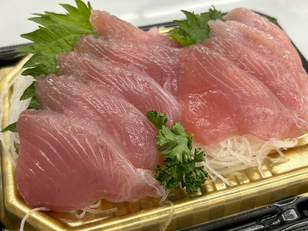 マグロの刺し身