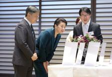 両陛下、農林水産祭受賞者と面会