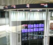 東証、午前終値４万９０７７円