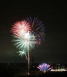 新たな祭りで秋の花火