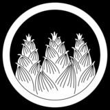 中輪に三本筍 （ちゅうわにさんぼんたけのこ）〈植物紋　竹笹・筍〉
