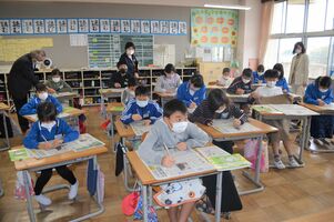 栃木 大宮南小 Nie しもつけ新聞塾 Nie しもつけ新聞塾 下野新聞 Soon スーン