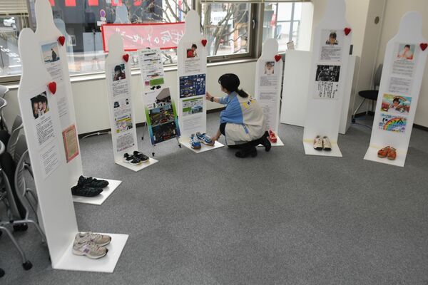 ５日から始まる「ミニ生命のメッセージ展」の会場＝４日午後、宇都宮市大通り２丁目