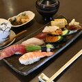 王道のラインアップ 特選にぎりランチ 勢鮨(足利)