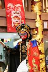 中国北部のJinmen Qianchengyanで、100年超の歴史を…