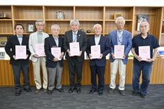 記念誌「史友」を発刊