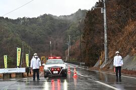 鹿沼の山林火災、自衛隊は撤収　25日雨で火の勢い収まる