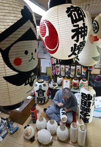 ちょうちん作り最盛期