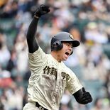 九回に響いた快音　作新の武藤が値千金の決勝弾