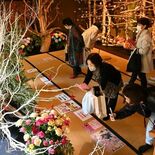 色鮮やかに華やぐ旧篠原家住宅 宇都宮で「假屋崎省吾の世界展」 12月1…