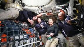 オリオン、月へ向け軌道変更成功