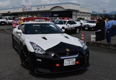 ハッピーセットに栃木県警パトカー　スポーツカー「日産ＧＴ－Ｒ」　選ばれた経緯は…　県警とマクドナルドに聞いた