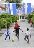 島国の子ども 代表に憧れ