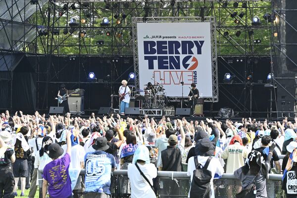 盛り上がりを見せたベリテンライブの様子＝2024年９月