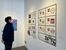 ポップな商品ラベルデザインなど学生の学びの成果が並ぶ作品展＝12日午前、宇都宮市上戸祭４丁目