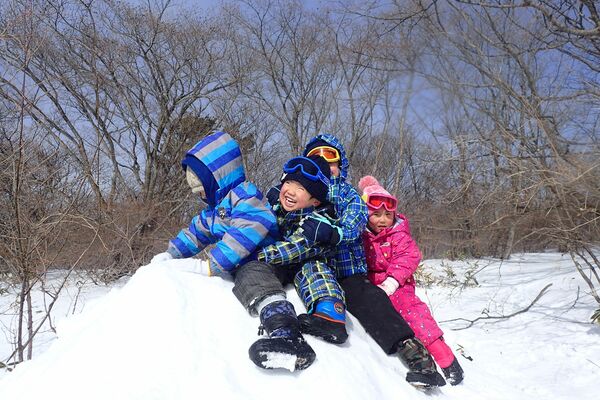 雪に触れ、踏みしめる音を聞き感性が養われる