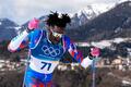 ハイチの黒人スキーヤー五輪満喫