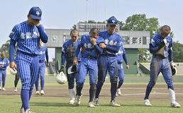 【夕刊】昨夏王者の青藍泰斗が初戦敗退