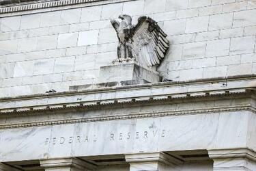 米ＦＲＢ、主要政策金利を維持