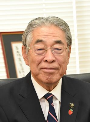 石坂真一市長