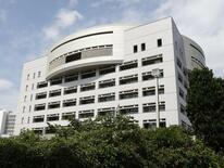 沖縄で住宅火災、２人死亡