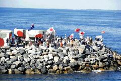 南極観測船しらせ、帰路に