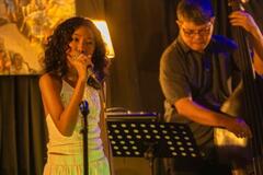 常夏マニラ、熱帯夜に本格ジャズはいかが?