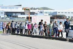 景色やイチゴ 歩いて満喫