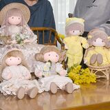 主婦の遺作展、９日からさくら・瀧澤家住宅で　仲間が企画、人形やつるし飾り100点出品