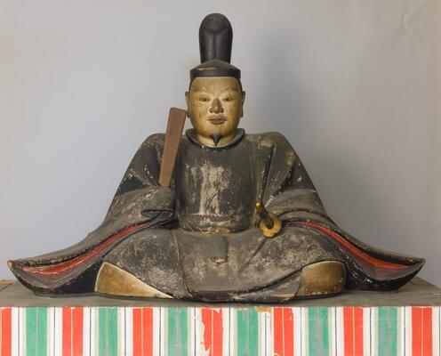 「足利尊氏公木像」（寛文６＝１６６６年、龍光院蔵）
