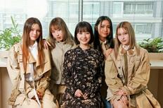 「青春時代の思い出に浸って」　藤崎ゆみあが「美麗」新曲ＭＶに出演