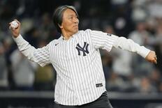 松井秀さんが始球式