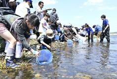 清流守る大切さ 家族学ぶ