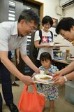 半年間に手応え 子ども食堂好評　毎回30人、リピーターも　野木
