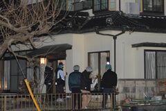 関東で３人組強盗相次ぐ　共通する手口、足利では通報妨害も