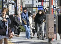 栃木県内各地で強風、被害も相次ぐ